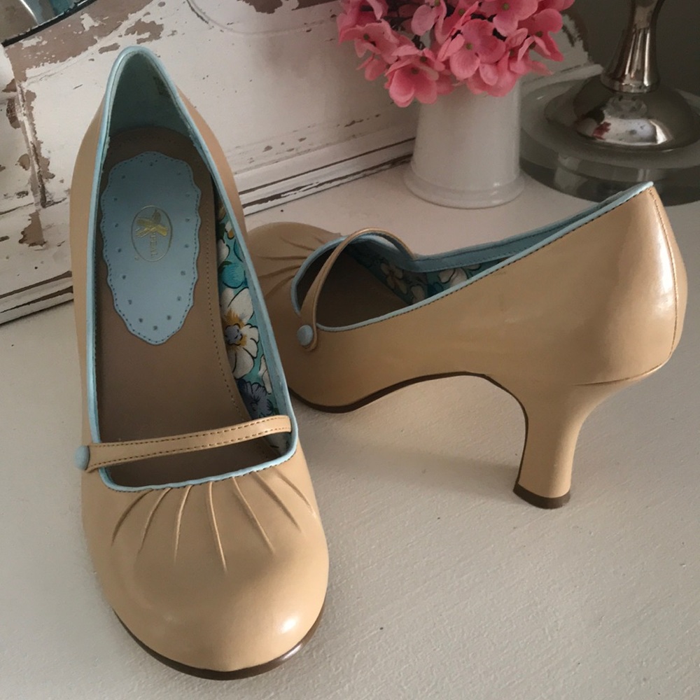XAPPEAL Vintage-Style Heels